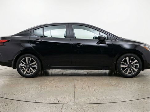 Used 2025 Nissan Versa SV FWD image 11