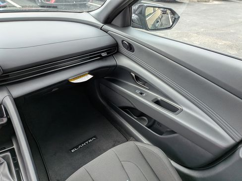 New 2026 Hyundai Elantra Sport FWD image 16