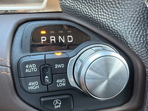 Used 2025 RAM 1500 Limited AWD/4WD image 31