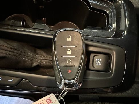 Used 2023 Chevrolet TrailBlazer LT w/ Convenience Package FWD image 17