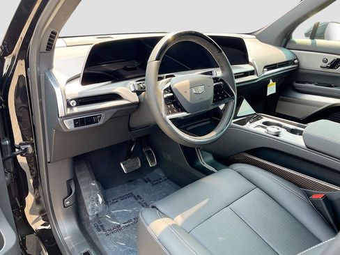 New 2026 Cadillac Vistiq Luxury image 9