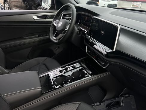 New 2026 Volkswagen Atlas Cross Sport SE AWD/4WD image 10