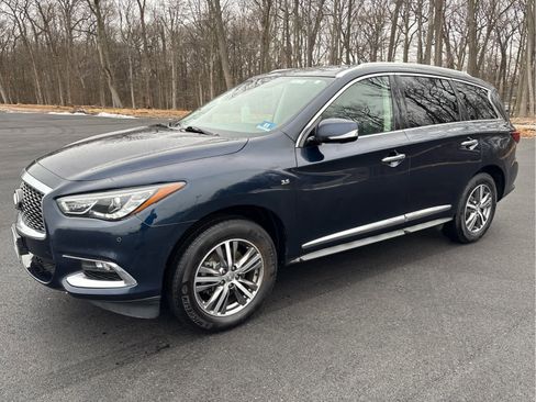 Used 2020 INFINITI QX60 Luxe w/ Essential Package image 3