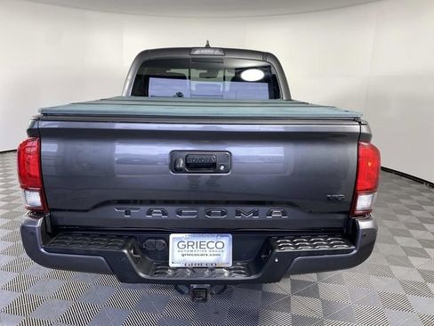 Used 2019 Toyota Tacoma TRD Sport w/ Technology Package AWD/4WD image 7