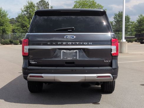 Certified 2023 Ford Expedition Max XLT RWD image 5