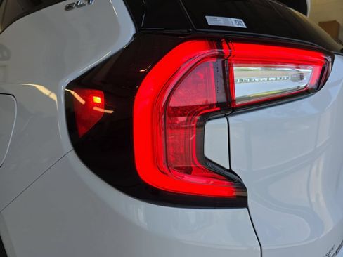 Used 2023 GMC Terrain SLT w/ Infotainment Package II FWD image 36