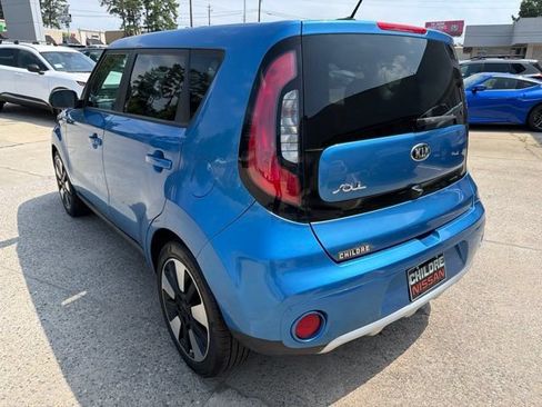 Used 2018 Kia Soul + FWD image 8