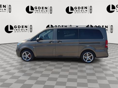 Used 2017 Mercedes-Benz Metris Passenger image 5