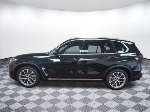 Used 2026 BMW X5 xDrive50e w/ Premium Package image 2