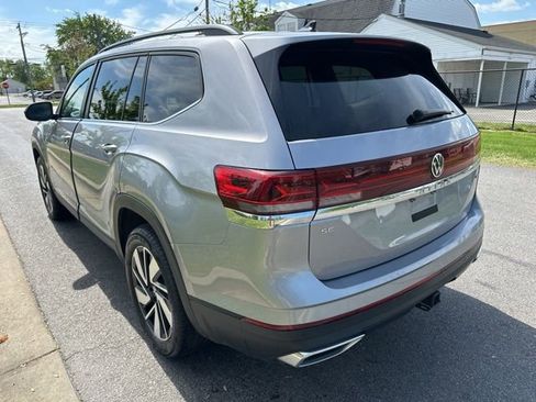 Used 2025 Volkswagen Atlas SE AWD/4WD image 14