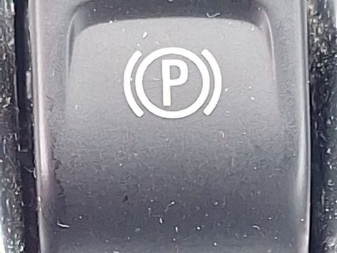 Used 2020 Chevrolet Camaro LT image 43