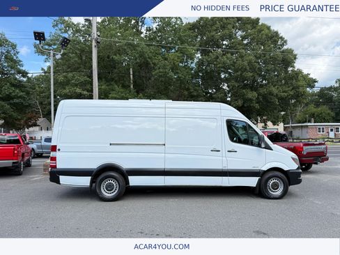 Used 2015 Mercedes-Benz Sprinter 2500 image 5