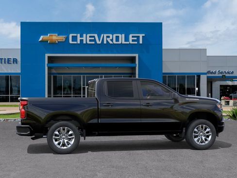 New 2026 Chevrolet Silverado 1500 Custom RWD image 5