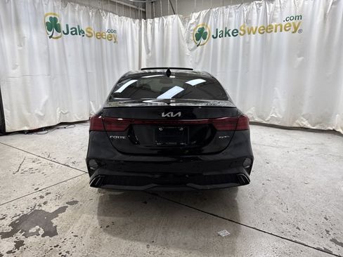 Used 2023 Kia Forte GT-Line w/ GT-Line Premium Package FWD image 9