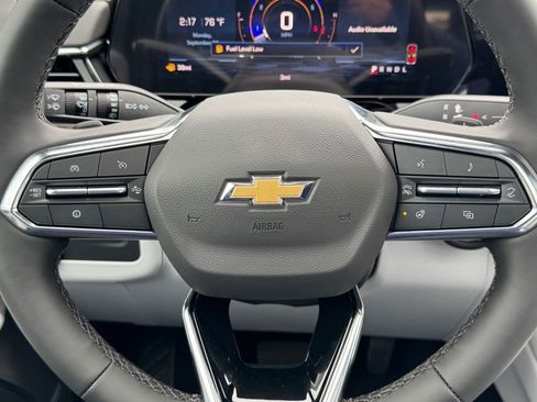 New 2026 Chevrolet Suburban Premier RWD image 18