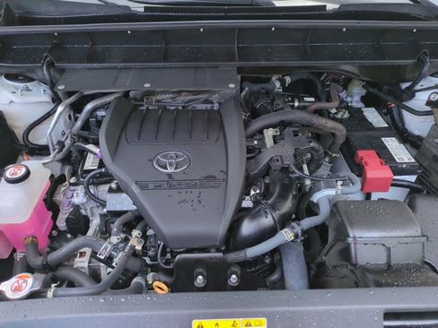 Used 2023 Toyota Highlander Platinum FWD image 24