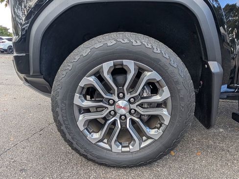 Used 2023 GMC Canyon Denali AWD/4WD image 9