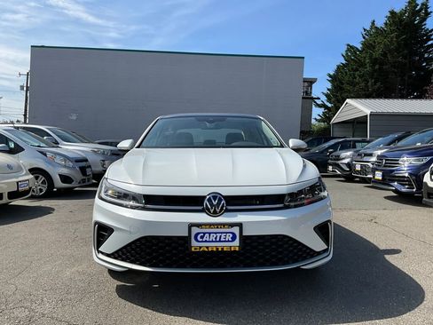 New 2025 Volkswagen Jetta SEL FWD image 3