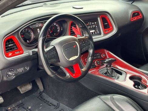 Used 2022 Dodge Challenger GT w/ Blacktop Package RWD image 9