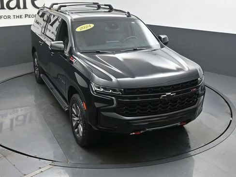 Used 2024 Chevrolet Suburban Z71 w/ Off-Road Capability Package AWD/4WD image 49