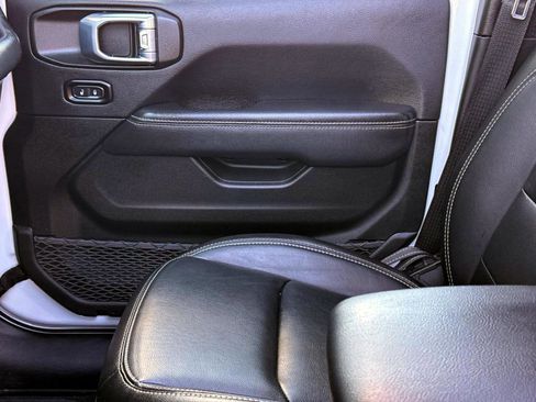 Used 2023 Jeep Wrangler Unlimited Sahara w/ Cold Weather Group image 14