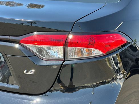 Used 2025 Toyota Corolla LE FWD image 22