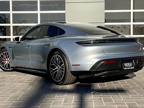 Used 2021 Porsche Taycan 4S image 12