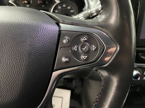 Used 2019 Chevrolet Traverse LT w/ LT Premium Package image 17