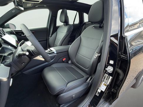 Used 2026 Mercedes-Benz GLC 300 4MATIC image 5