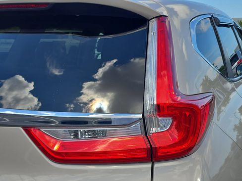Used 2017 Honda CR-V EX image 8