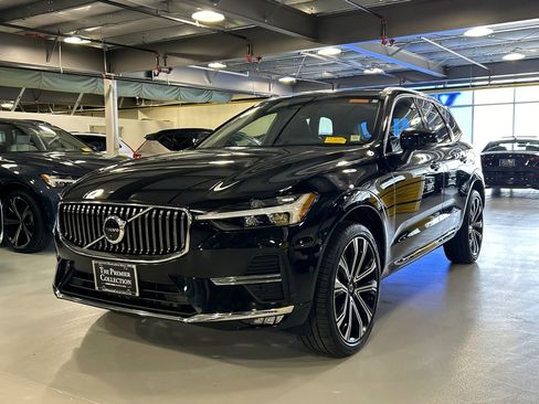 Certified 2023 Volvo XC60 B5 Ultimate w/ Climate Package AWD/4WD image 5