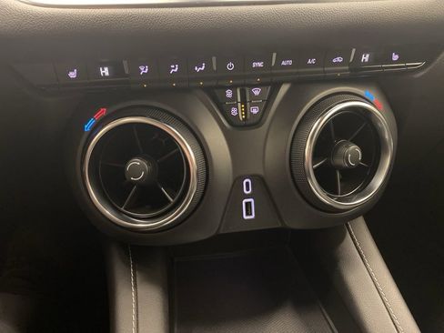 Used 2025 Chevrolet Blazer LT image 20