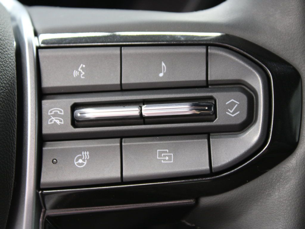 Used 2025 Chevrolet Colorado Trail Boss w/ Midnight Edition AWD/4WD image 64