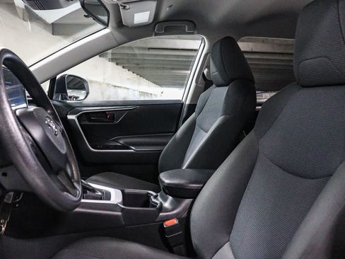 Certified 2025 Toyota RAV4 LE FWD image 18