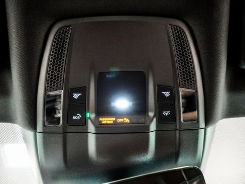 Used 2022 Porsche Taycan 4 Cross Turismo image 42