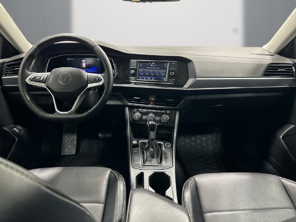 Used 2022 Volkswagen Jetta SE FWD image 18