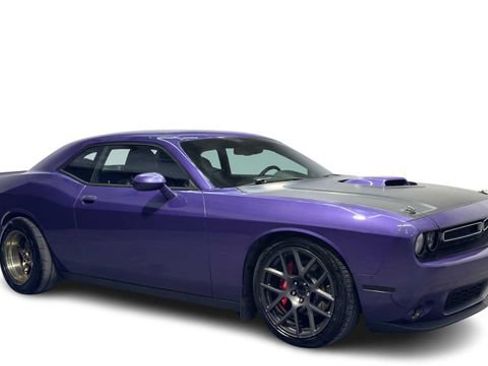 Used 2016 Dodge Challenger R/T Plus RWD image 7