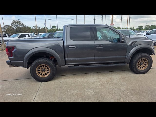 Used 2019 Ford F150 Raptor w/ Equipment Group 802A Luxury AWD/4WD image 20