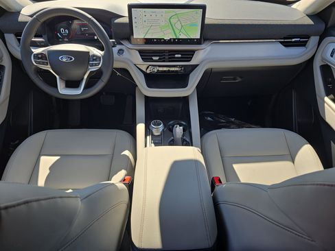 New 2026 Ford Explorer Active image 29
