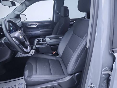 Used 2024 Chevrolet Silverado 1500 LT image 11