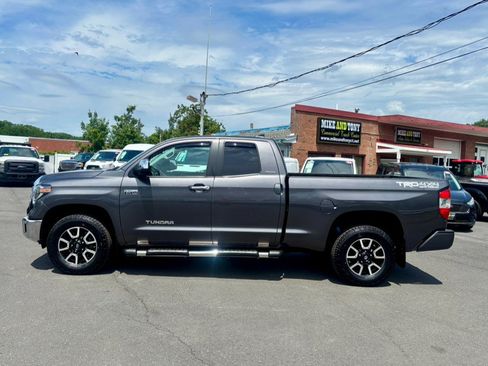 Used 2020 Toyota Tundra Limited w/ Limited Premium Package AWD/4WD image 5