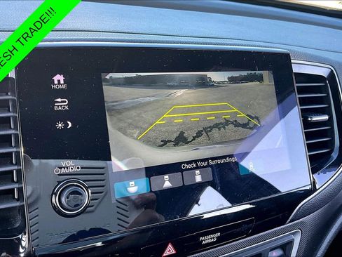 Used 2023 Honda Passport TrailSport image 14