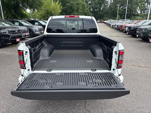 New 2026 Nissan Frontier SV w/ Tow Package RWD image 15