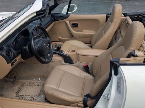 Used 1999 MAZDA MX-5 Miata image 30