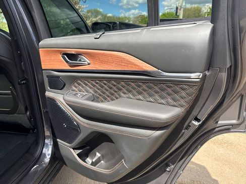 New 2026 Jeep Grand Cherokee Summit AWD/4WD image 30