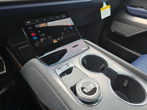 New 2026 Cadillac Vistiq Premium Luxury image 29