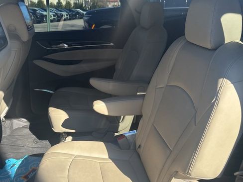 Used 2020 Buick Enclave Essence w/ Sound and Sites Package image 12