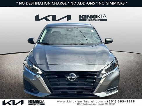 Used 2025 Nissan Altima 2.5 SV FWD image 27