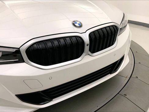 Certified 2023 BMW 330i xDrive Sedan w/ Premium Package AWD/4WD image 29