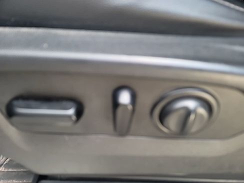 Used 2020 Chevrolet Silverado 1500 RST image 12